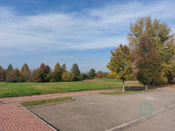 terreno edificabile in vendita a Carpi in zona Cortile