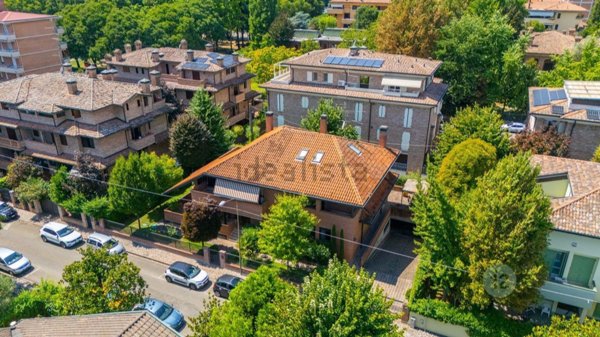 casa indipendente in vendita a Carpi