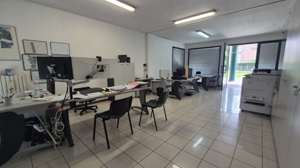 ufficio in vendita a Carpi in zona Quartirolo