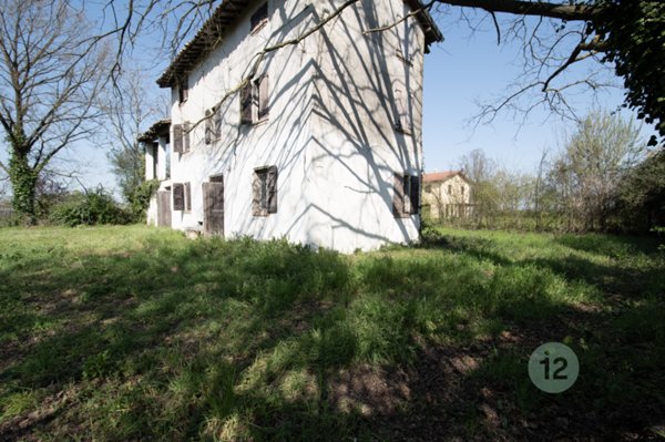 casa indipendente in vendita a Carpi