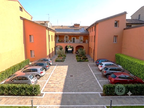 appartamento in vendita a Carpi in zona Centro Storico