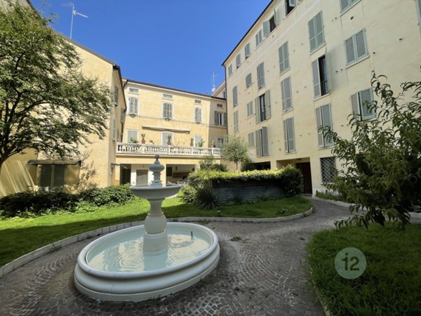 appartamento in vendita a Carpi in zona Centro Storico
