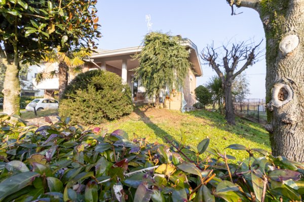 casa indipendente in vendita a Carpi in zona Cortile