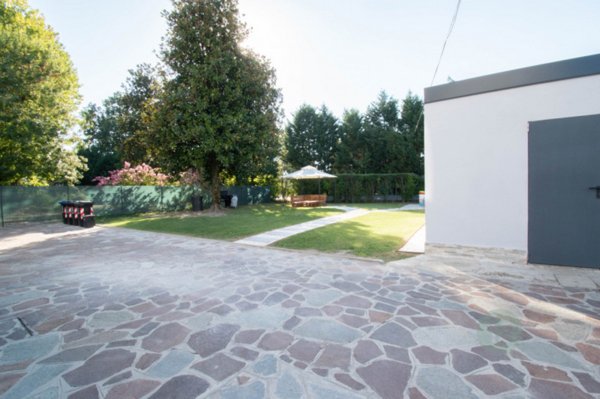 casa indipendente in vendita a Carpi in zona Cibeno Pile