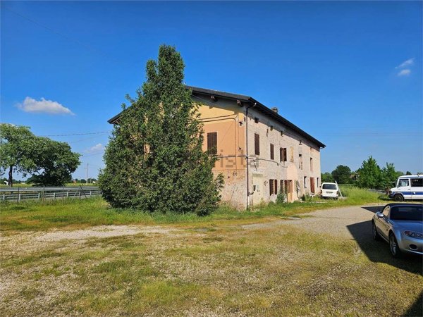 azienda agricola in vendita a Carpi