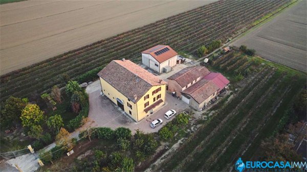 casa indipendente in vendita a Carpi