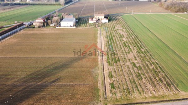 terreno agricolo in vendita a Carpi in zona Cibeno Pile