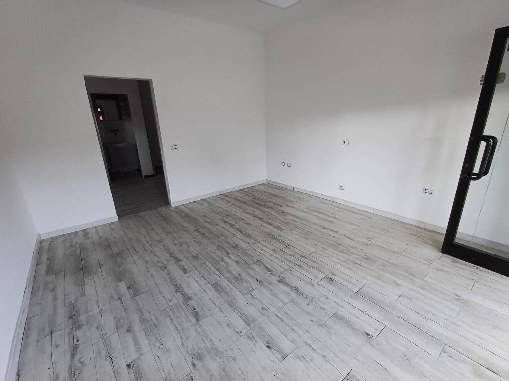 ufficio in vendita a Carpi in zona Quartirolo