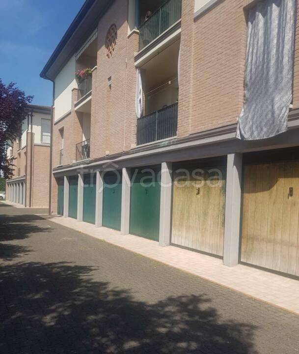 appartamento in vendita a Carpi in zona Cortile