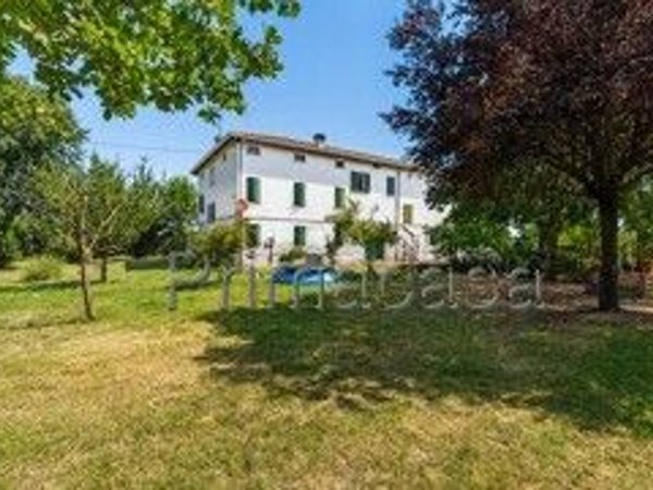 casa indipendente in vendita a Carpi in zona Cibeno Pile
