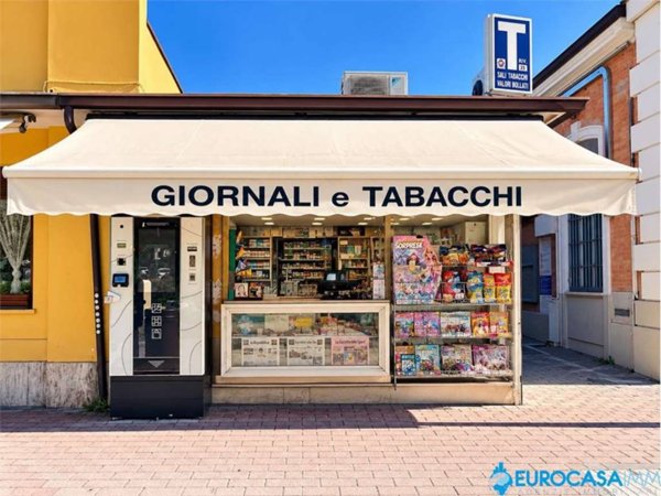 negozio in vendita a Carpi