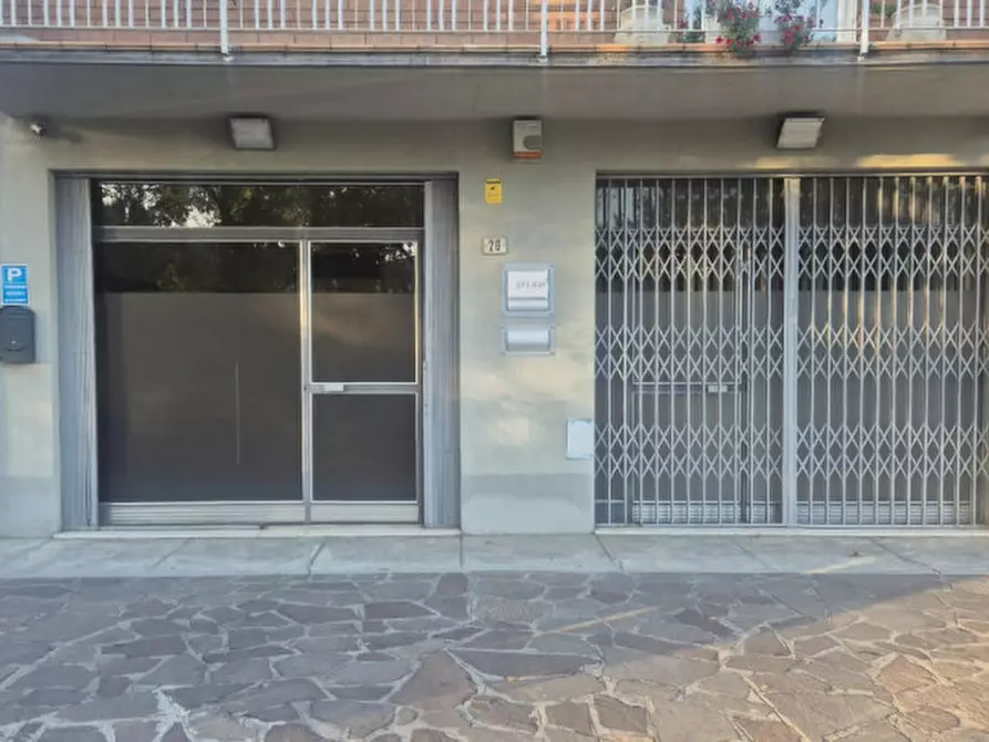 ufficio in vendita a Carpi in zona Cibeno Pile