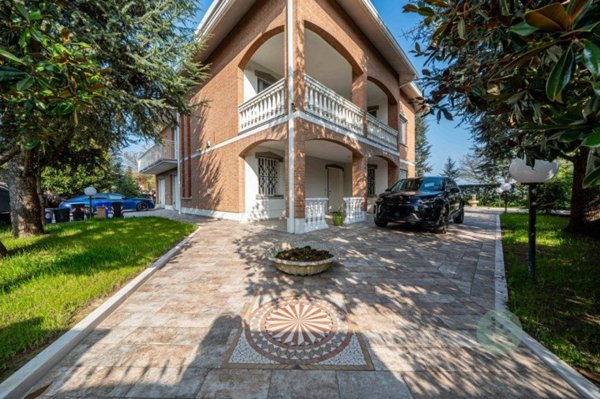 casa indipendente in vendita a Carpi in zona Cortile