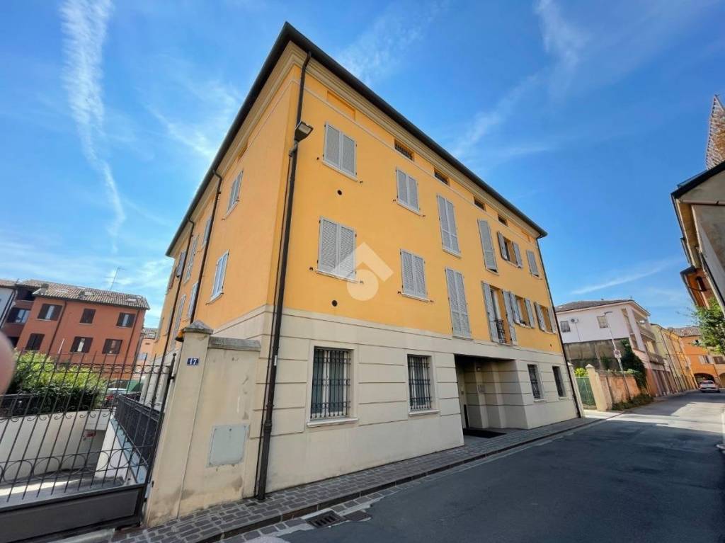 ufficio in vendita a Carpi in zona Centro Storico