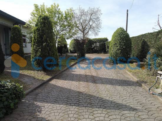 casa indipendente in vendita a Carpi in zona Budrione