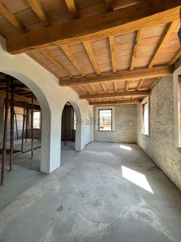 appartamento in vendita a Carpi in zona Centro Storico
