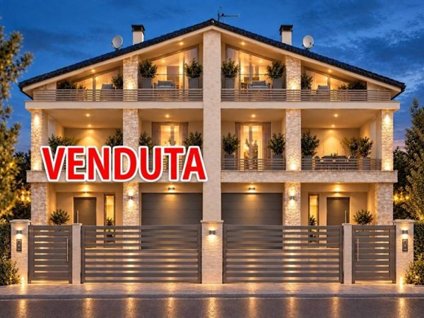 casa indipendente in vendita a Carpi