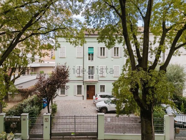 appartamento in vendita a Carpi in zona Centro Storico