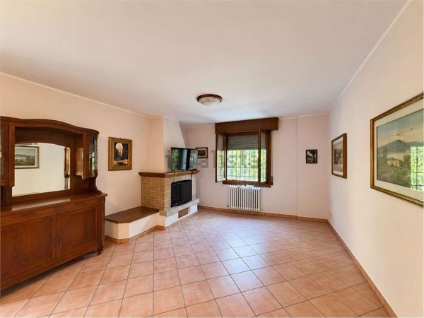 casa indipendente in vendita a Carpi