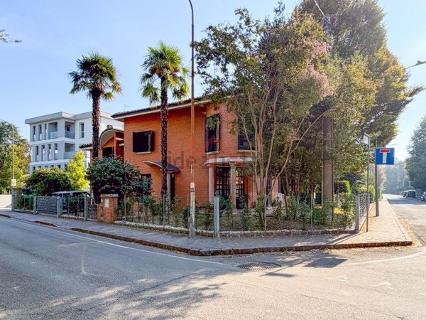 casa indipendente in vendita a Carpi in zona Santa Croce