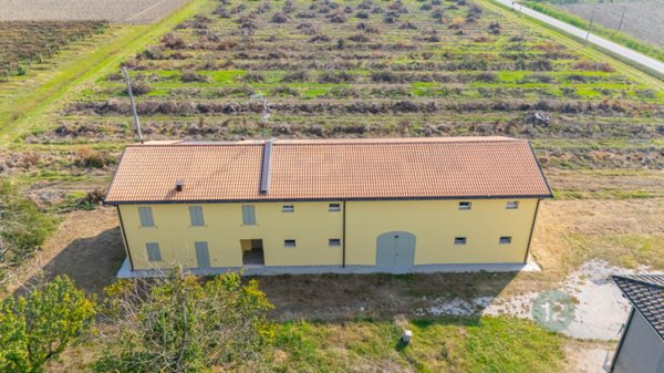 casa indipendente in vendita a Carpi in zona Cortile