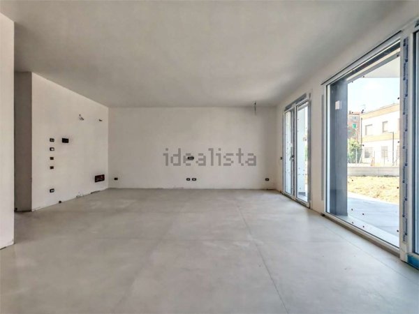 casa indipendente in vendita a Carpi in zona Cibeno Pile