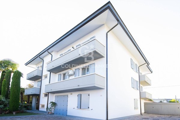 casa indipendente in vendita a Carpi