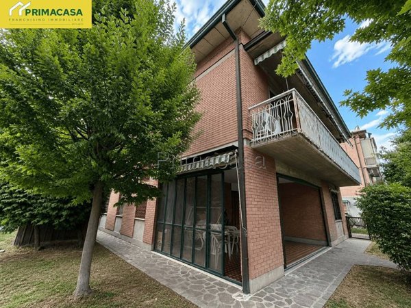 casa indipendente in vendita a Carpi in zona Quartirolo