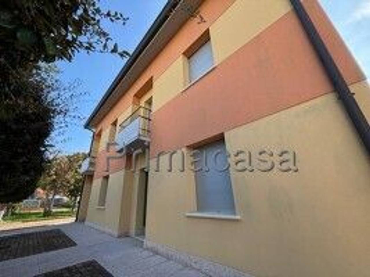 casa indipendente in vendita a Carpi in zona Cibeno Pile