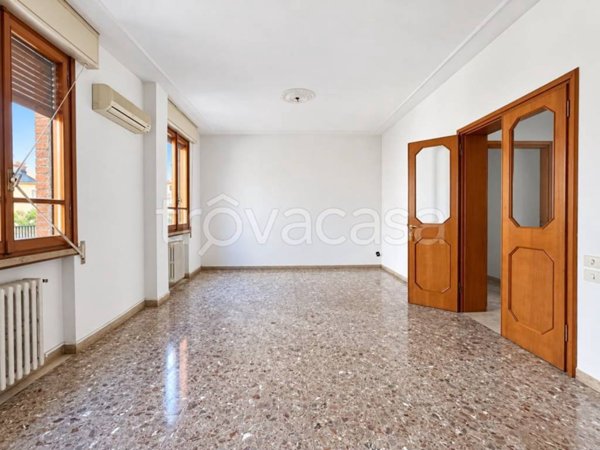 appartamento in vendita a Carpi in zona Centro Storico