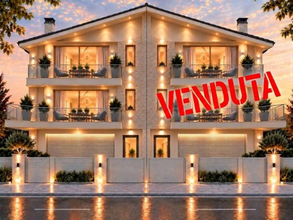 casa indipendente in vendita a Carpi