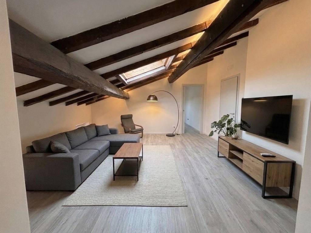 appartamento in vendita a Carpi in zona Centro Storico