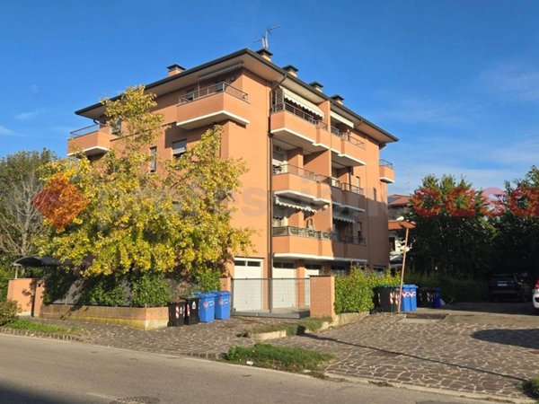 appartamento in vendita a Carpi in zona Cibeno Pile