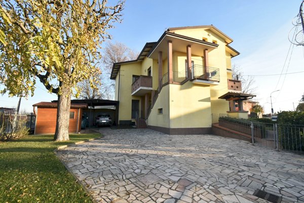 casa indipendente in vendita a Castelfranco Emilia