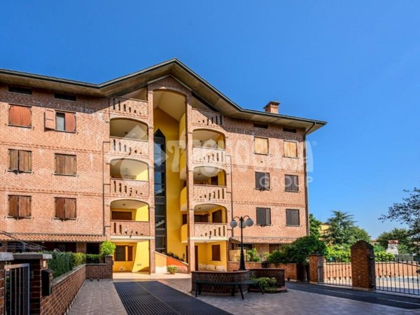 appartamento in vendita a Castelfranco Emilia in zona Manzolino