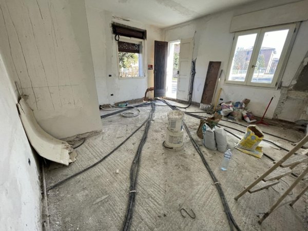 casa indipendente in vendita a Castelfranco Emilia in zona Piumazzo
