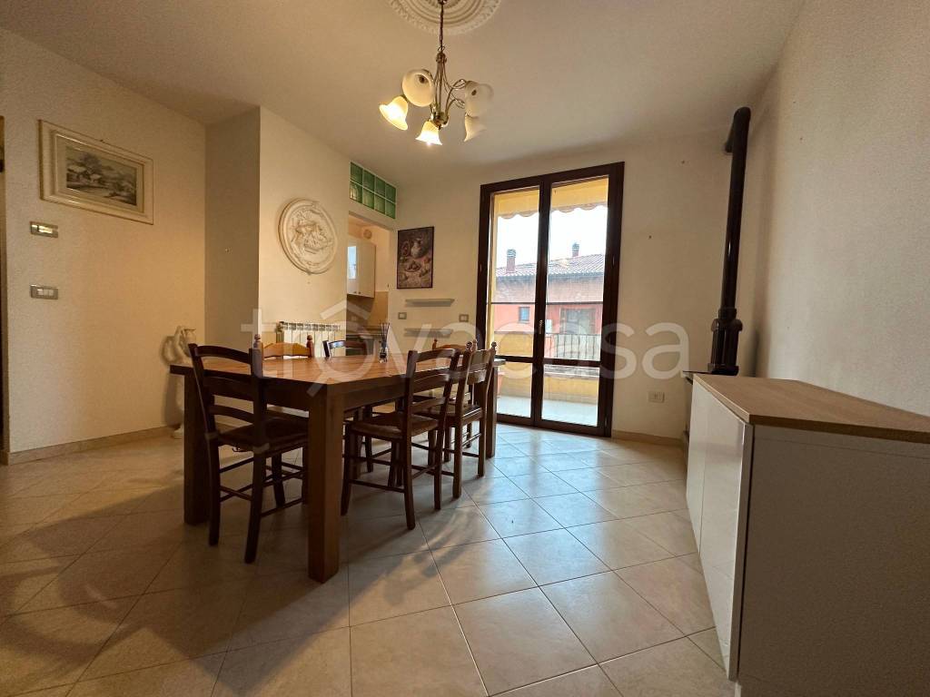 appartamento in vendita a Castelfranco Emilia in zona Manzolino