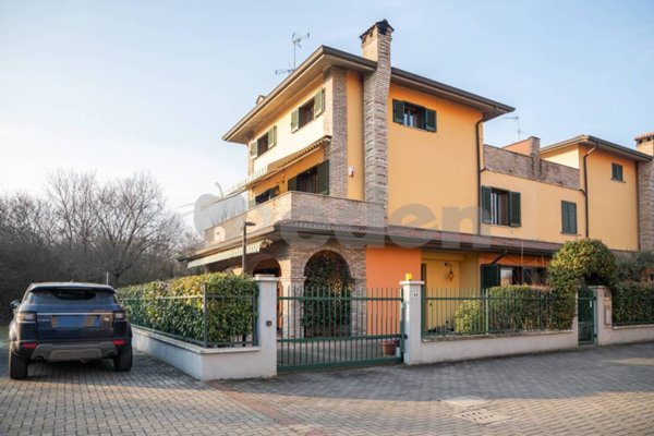 casa indipendente in vendita a Castelfranco Emilia