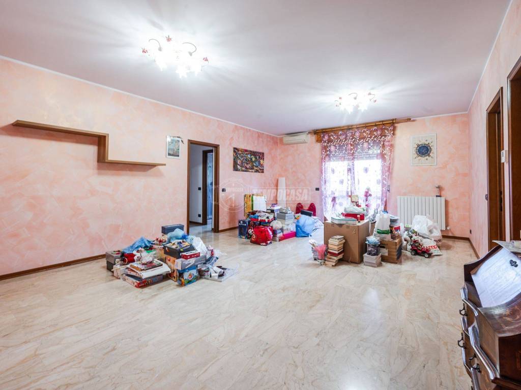 appartamento in vendita a Castelfranco Emilia in zona Piumazzo