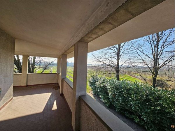 casa indipendente in vendita a Castelfranco Emilia in zona Piumazzo