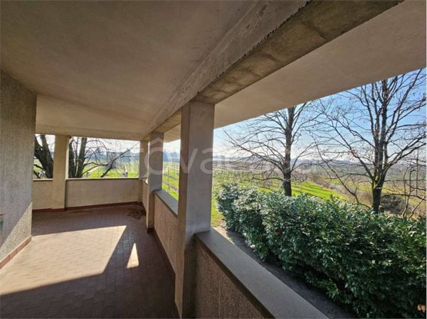 casa indipendente in vendita a Castelfranco Emilia in zona Piumazzo