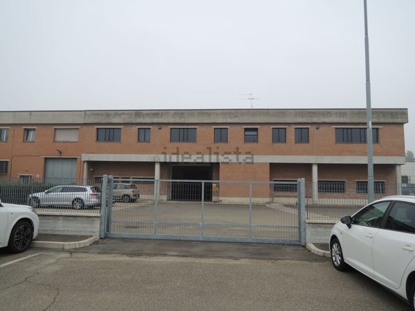 capannone in vendita a Castelfranco Emilia