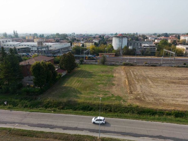 terreno edificabile in vendita a Castelfranco Emilia