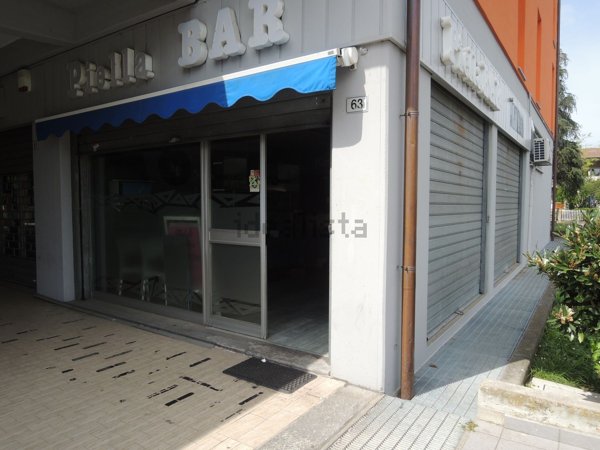 negozio in vendita a Castelfranco Emilia