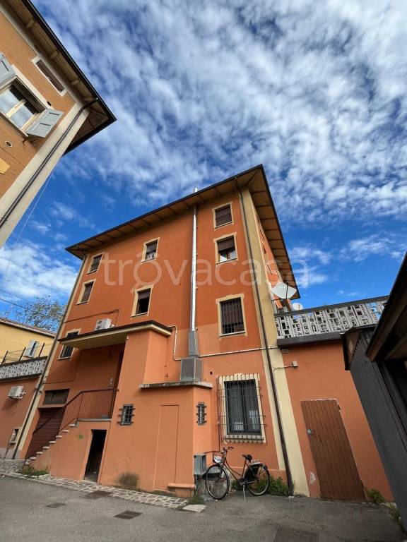 appartamento in vendita a Castelfranco Emilia in zona Piumazzo