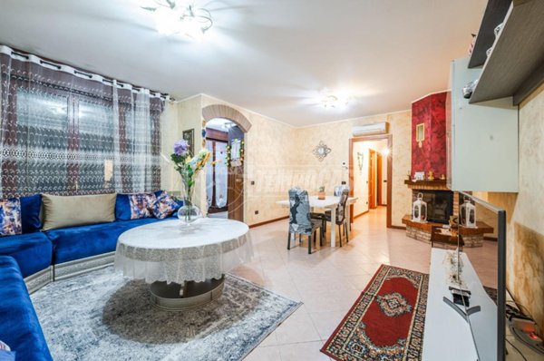appartamento in vendita a Castelfranco Emilia in zona Piumazzo
