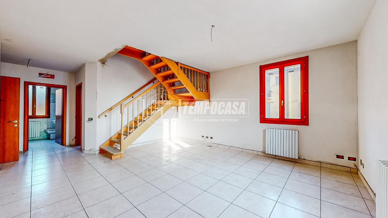 appartamento in vendita a Castelfranco Emilia in zona Manzolino