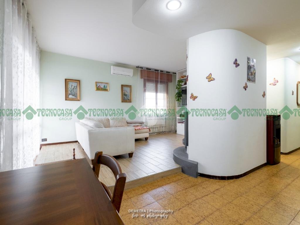 casa indipendente in vendita a Castelfranco Emilia in zona Piumazzo