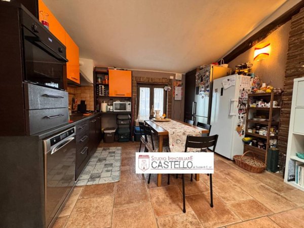 appartamento in vendita a Castelfranco Emilia in zona Cavazzona