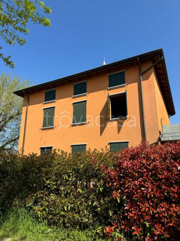 casa indipendente in vendita a Castelfranco Emilia in zona Cavazzona